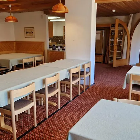 Chesa Bellaval, Haus Leivra 6½-zimmerwohnung *