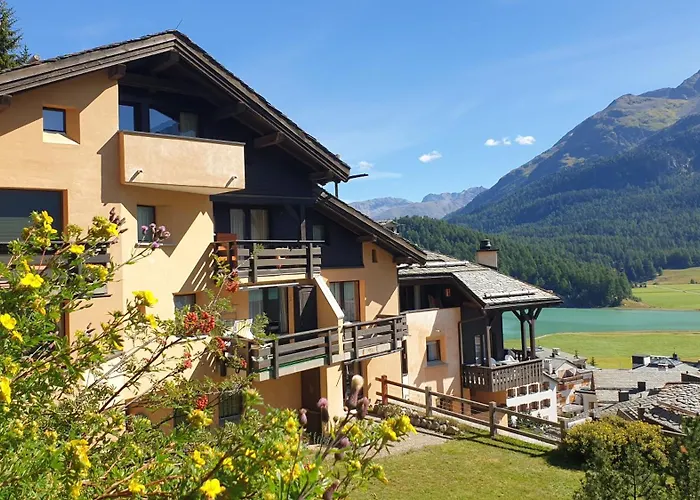 Chesa Bellaval, Haus Leivra 6½-zimmerwohnung * Silvaplana