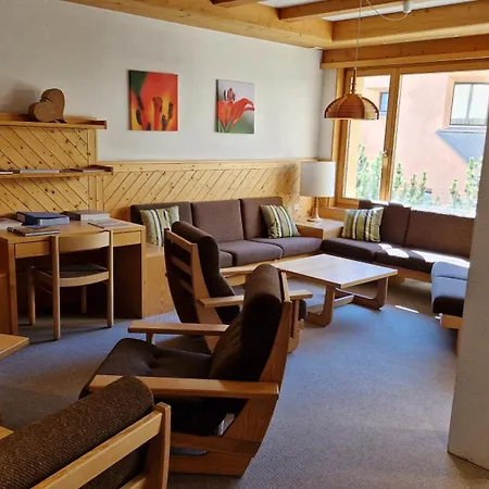 Chesa Bellaval, Haus Leivra 6½-zimmerwohnung 公寓 *