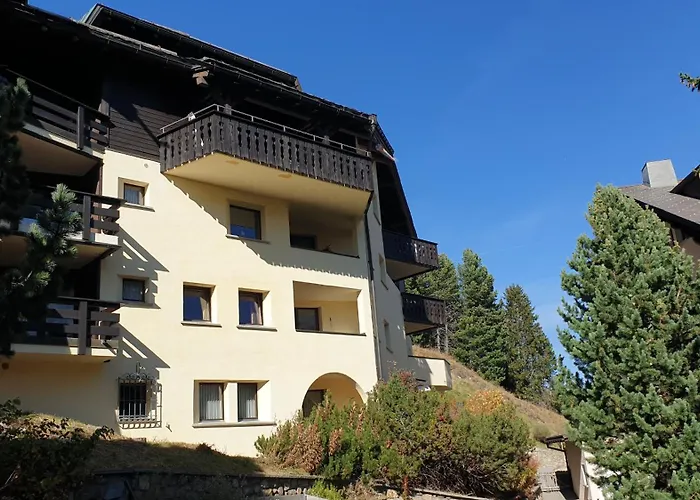 Chesa Bellaval, Haus Leivra 6½-zimmerwohnung * Silvaplana